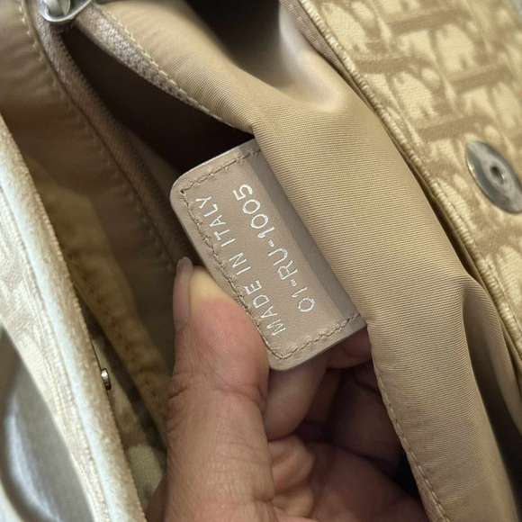 Dior Romantique Handbag - Picture 5 of 16